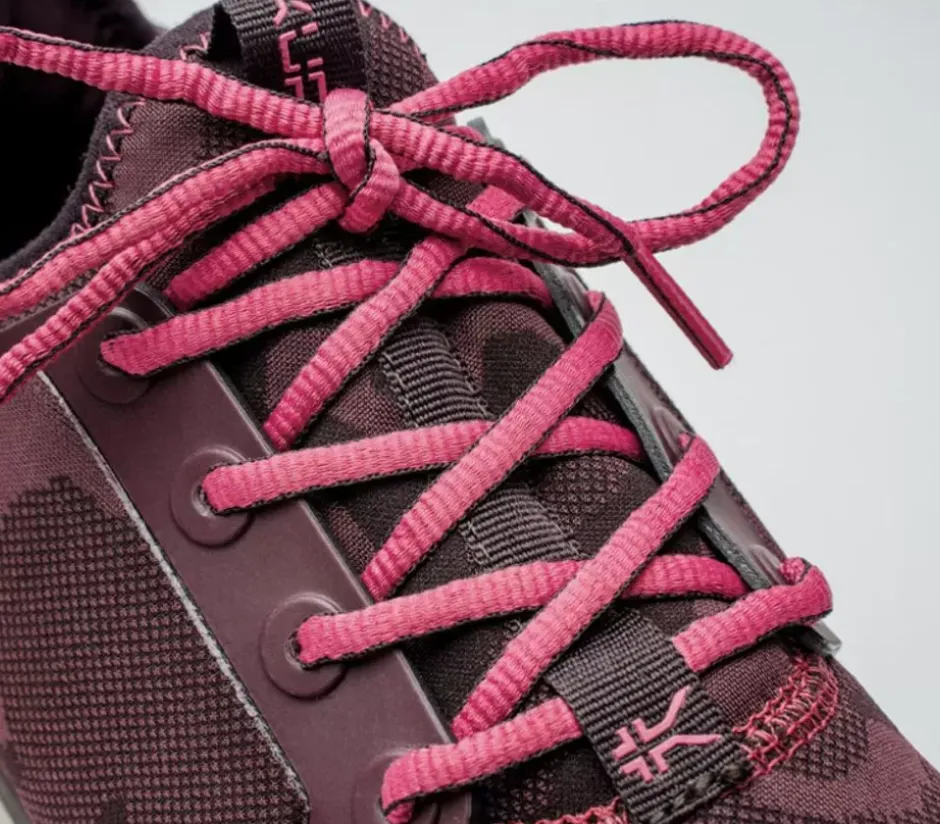 Online Atom Women Sneakers