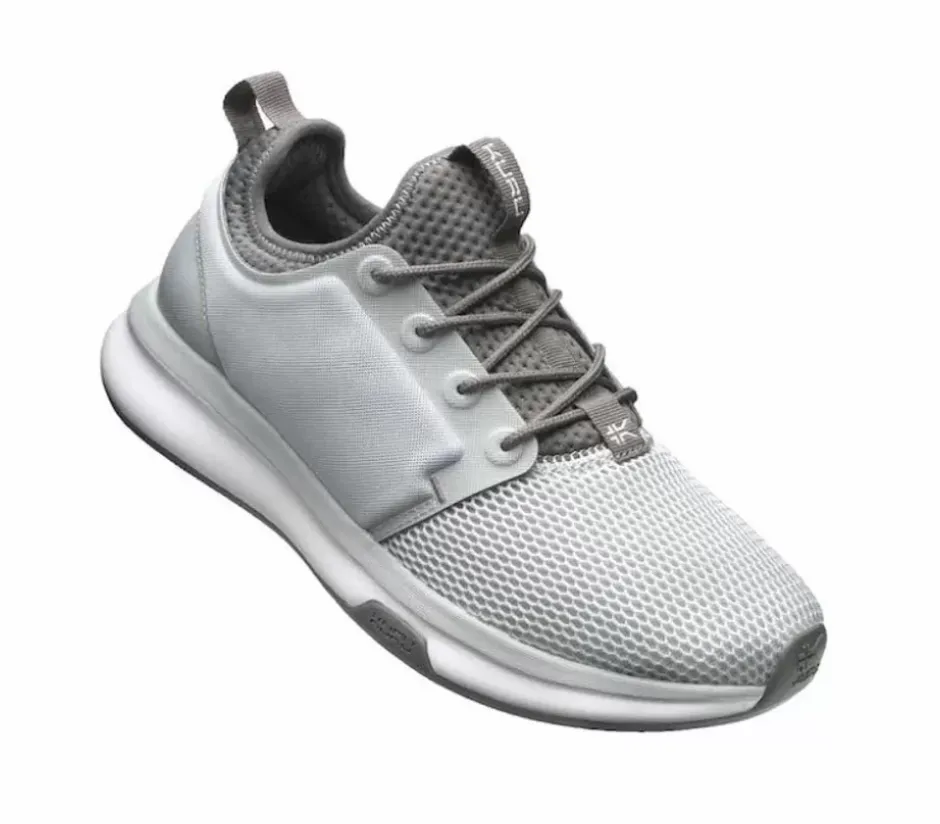 Online Atom Women Sneakers