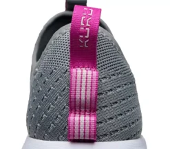 Online Atom Slip-On Women Sneakers