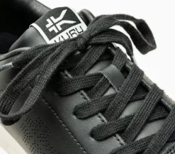 Roam Women Sneakers