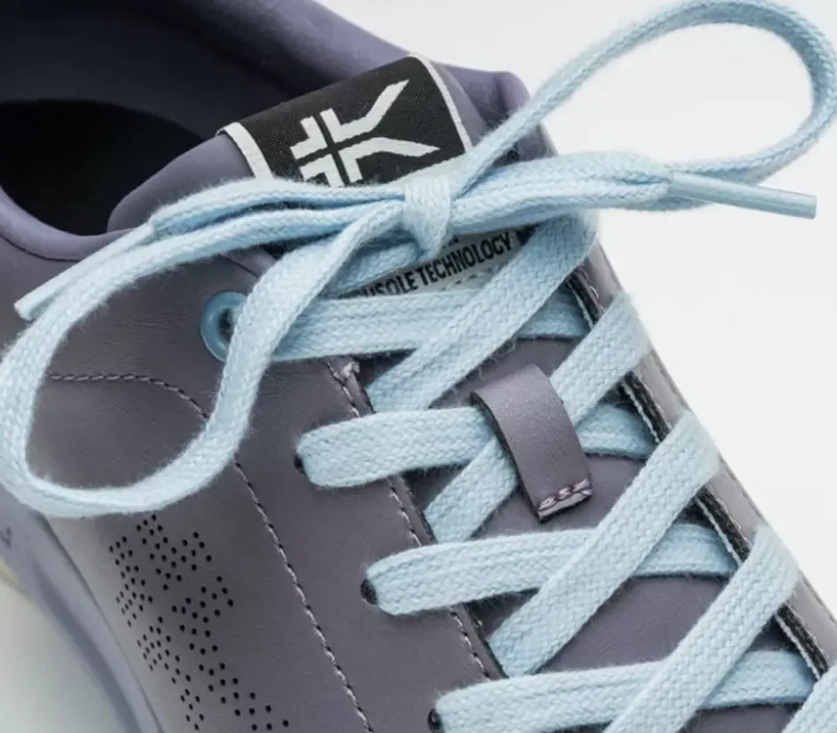 Discount Roam Women Sneakers