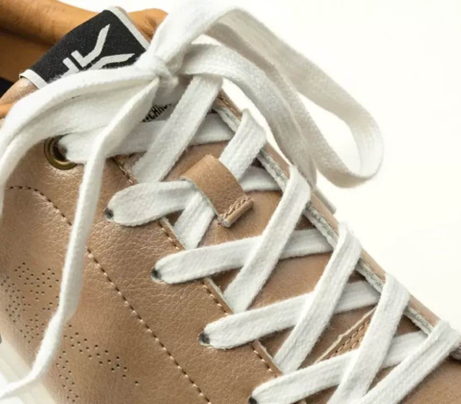 Clearance Roam Women Sneakers